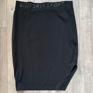 Victoria Sport Elegant Black Pencil Skirt